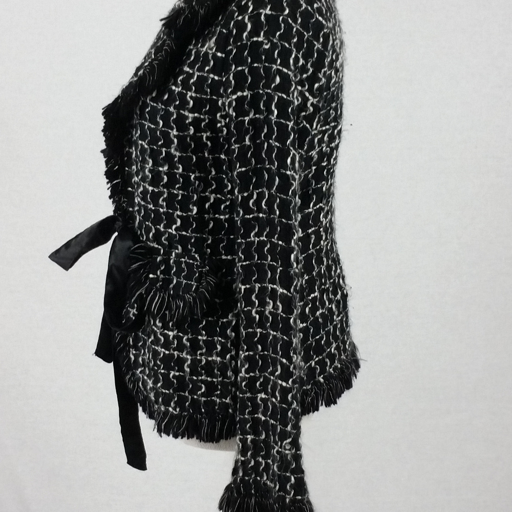 Newport News Black and White Jacket - Picture 2 of 3